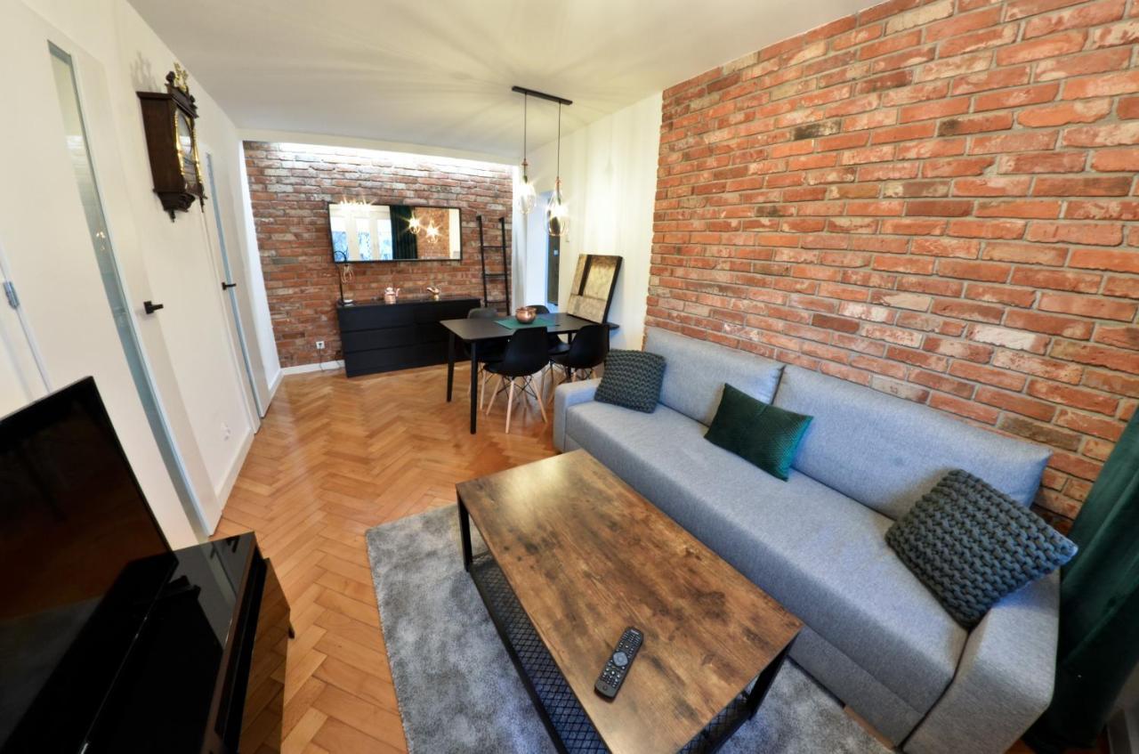 Апартаменти Apartament Z Dwoma Sypialniami Мальборк Екстер'єр фото